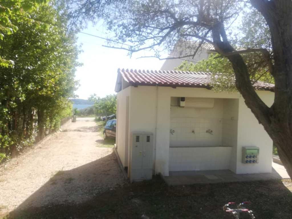 S&M Camping Sveti Filip i Jakov Extérieur photo